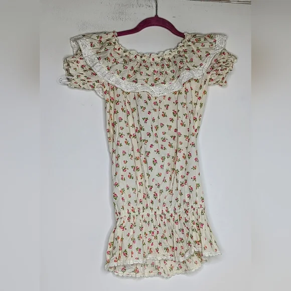 Liz Lisa • Peasant Off-Shoulder Top Size 0 - Picture 2 of 5